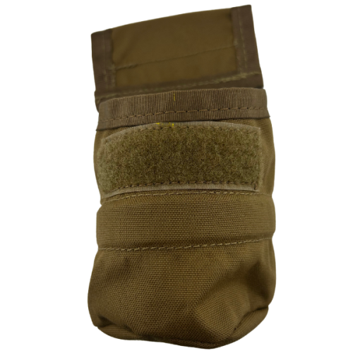 The front of the Molle Reward Pouch in the color coyote.